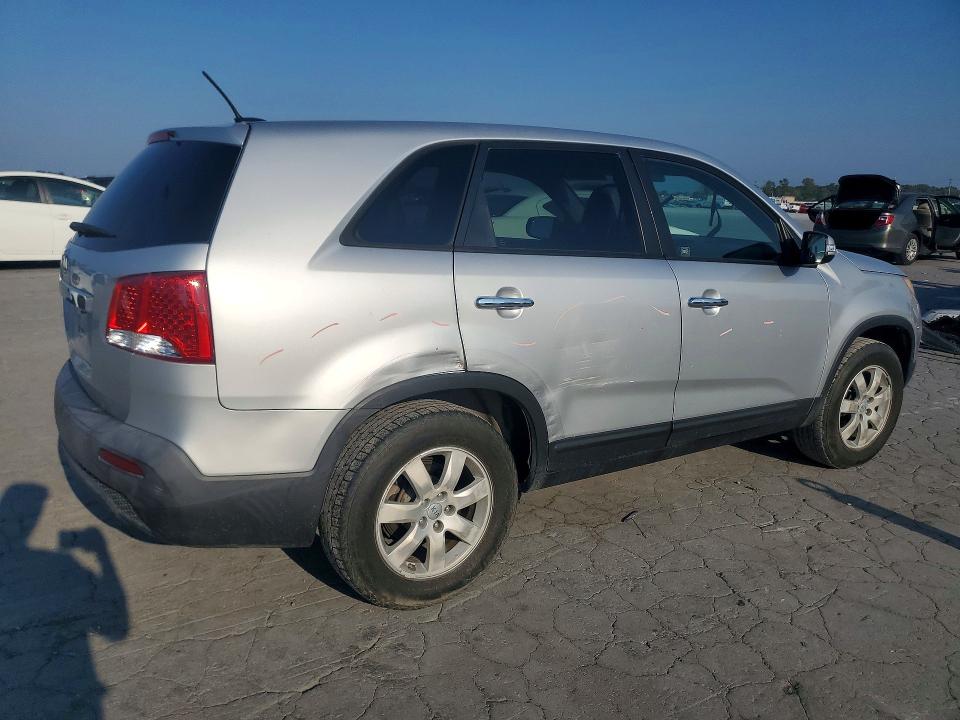 68952636 :رقم المزاد ، 5XYKT3A17CG228908 vin ، 2012 Kia Sorento مزاد بيع