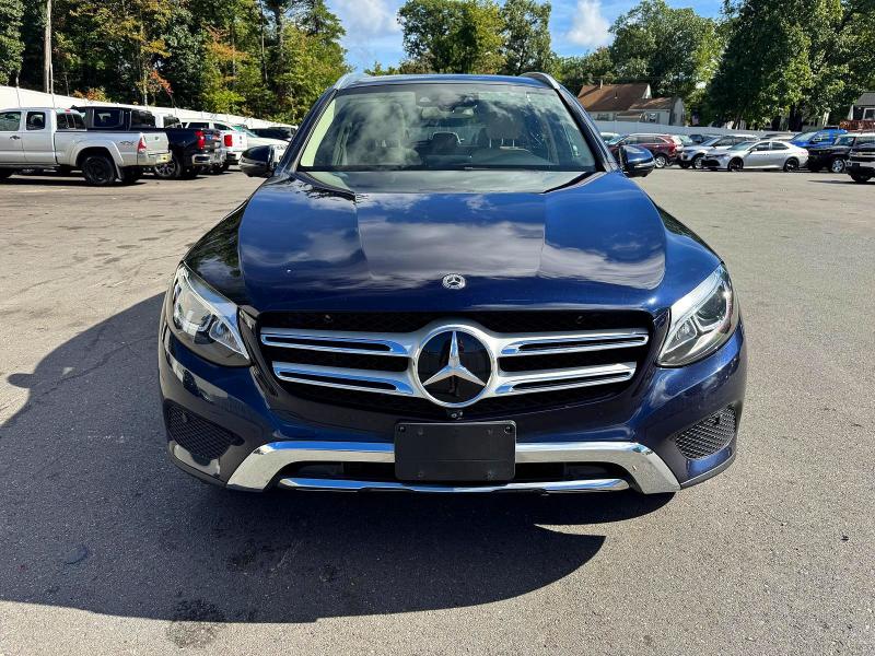 70090246 :رقم المزاد ، WDC0G4KB8JV066943 vin ، 2018 Mercedes-benz Glc مزاد بيع