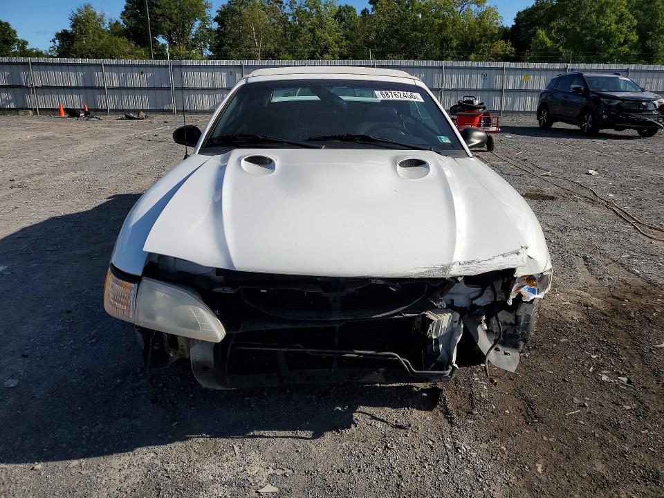 68762456 :رقم المزاد ، 1FALP46VXVF144328 vin ، 1997 Ford Mustang مزاد بيع