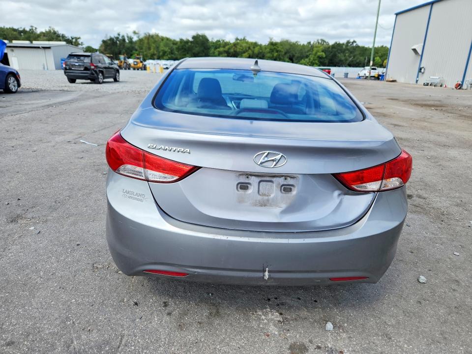 2011 Hyundai Elantra მანქანა იყიდება აუქციონზე, vin: KMHDH4AEXBU157294, აუქციონის ნომერი: 70216716