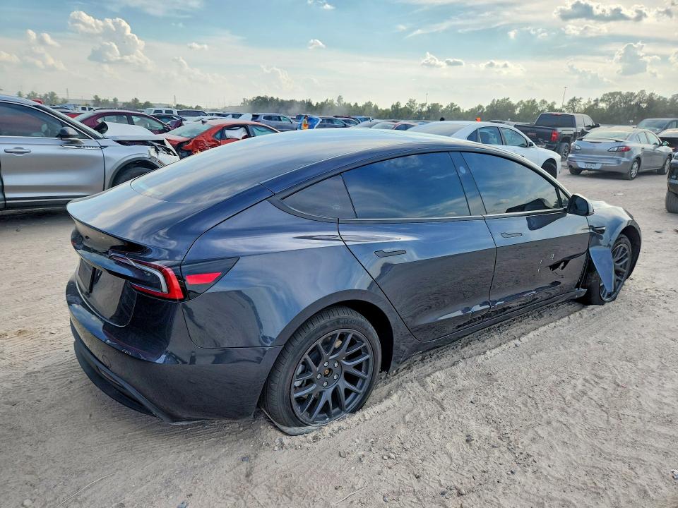 2026 Tesla Model 3 მანქანა იყიდება აუქციონზე, vin: 5YJ3E1EA6TF157981, აუქციონის ნომერი: 70696926