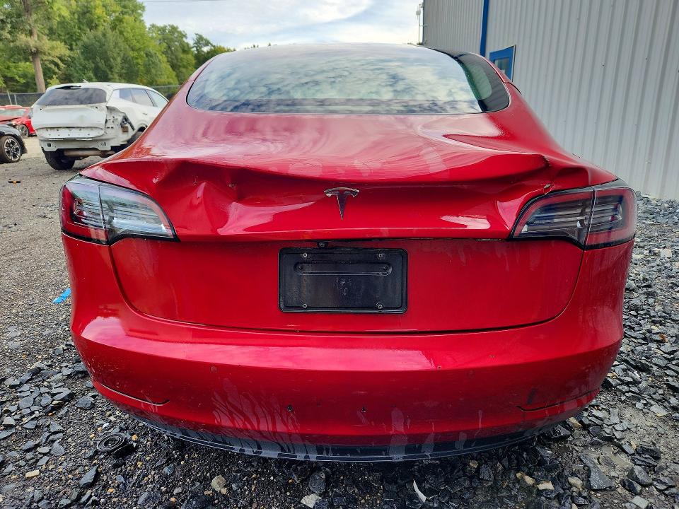 2022 Tesla Model 3 მანქანა იყიდება აუქციონზე, vin: 5YJ3E1EAXNF188301, აუქციონის ნომერი: 70298726