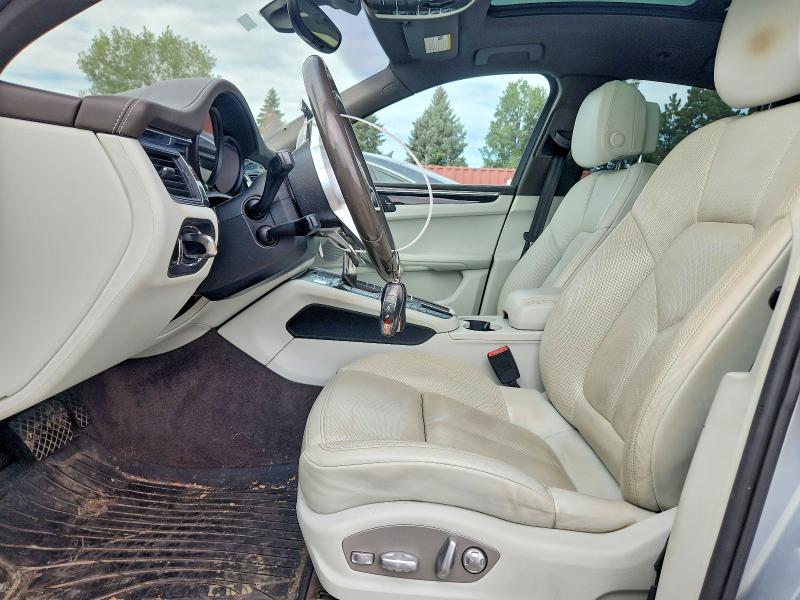 70300316 :رقم المزاد ، WP1AB2A54FLB70954 vin ، 2015 Porsche Macan مزاد بيع