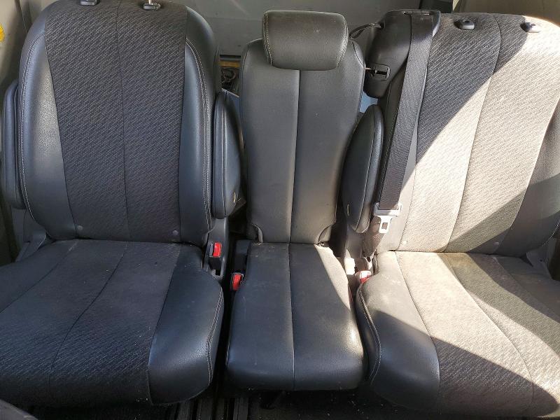 68712726 :رقم المزاد ، 5TDXK3DC4ES412280 vin ، 2014 Toyota Sienna مزاد بيع