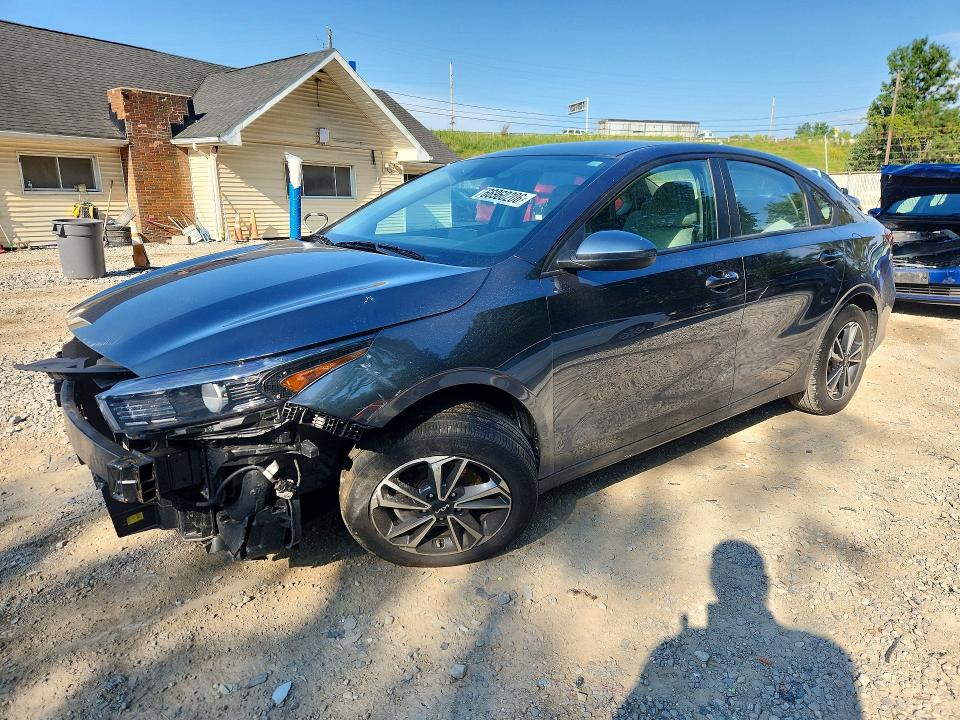 66960206 :رقم المزاد ، 3KPF24AD7NE435528 vin ، 2022 Kia Forte مزاد بيع