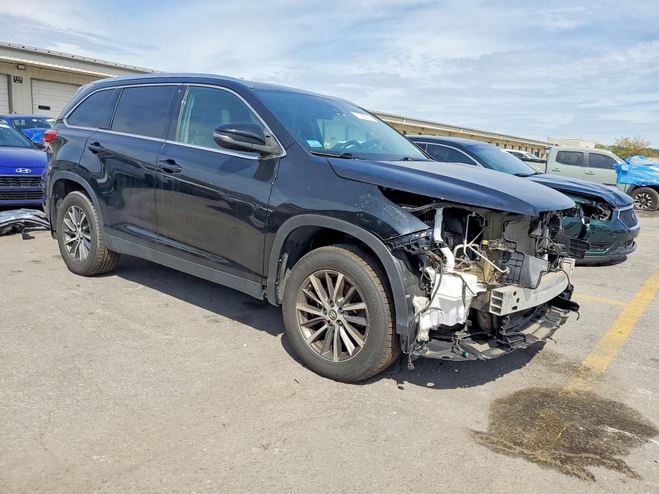 Aukcja sprzedaży 2019 Toyota Highlander, vin: 5TDJZRFH0KS621962, numer aukcji: 71365016