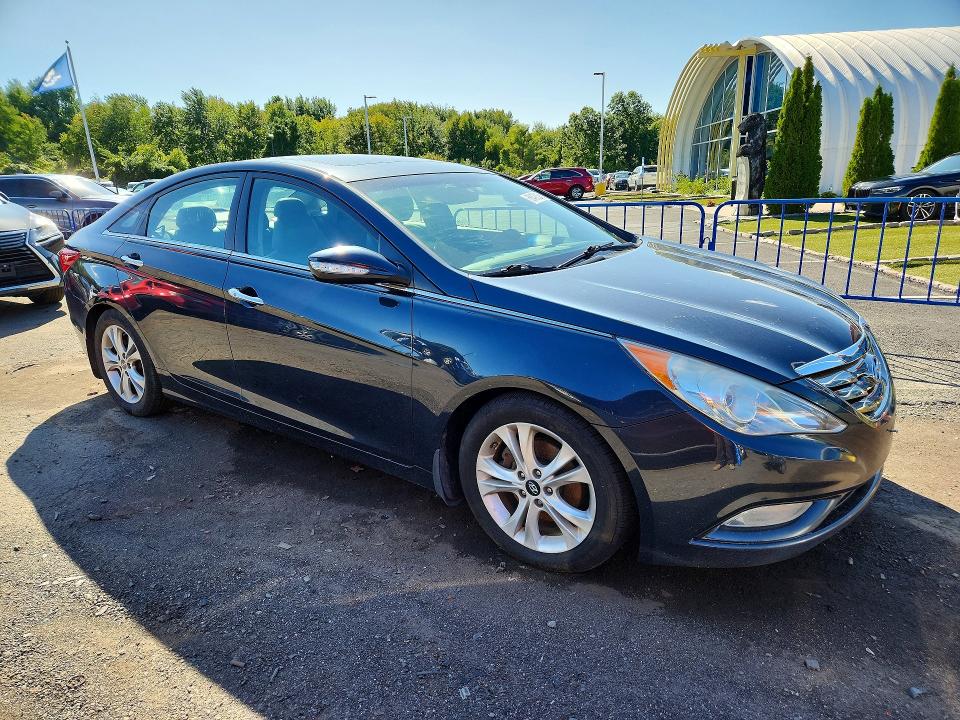 68490396 :رقم المزاد ، 5NPEC4AC8DH586551 vin ، 2013 Hyundai Sonata مزاد بيع