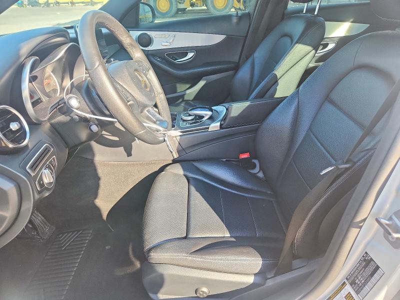 67701396 :رقم المزاد ، 55SWF4JB7JU268402 vin ، 2018 Mercedes-benz C مزاد بيع