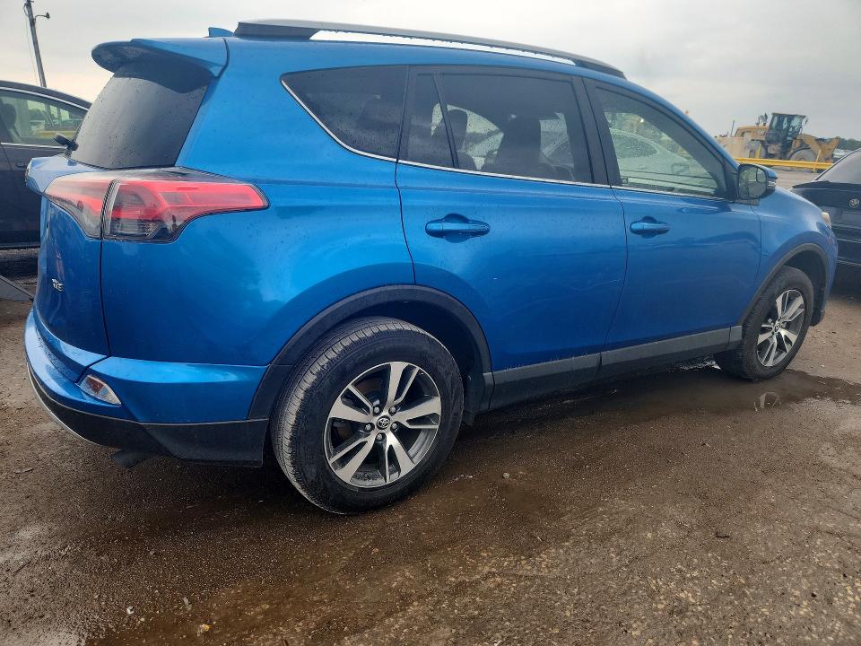 69773226 :رقم المزاد ، JTMWFREV0HJ123899 vin ، 2017 Toyota Rav4 مزاد بيع