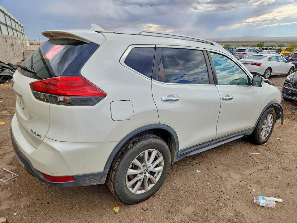 Продажа на аукционе авто 2017 Nissan Rogue, vin: KNMAT2MV2HP618629, номер лота: 68328886