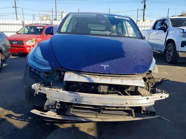 2020 Tesla Model Y მანქანა იყიდება აუქციონზე, vin: 5YJYGDEE8LF053853, აუქციონის ნომერი: 69028826