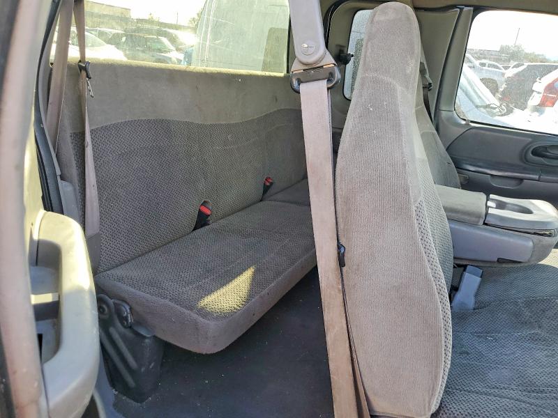 2000 Ford F150 მანქანა იყიდება აუქციონზე, vin: 1FTRX17W0YKA71573, აუქციონის ნომერი: 70669936