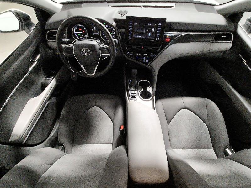 70525196 :رقم المزاد ، 4T1C31AK0NU587001 vin ، 2022 Toyota Camry مزاد بيع