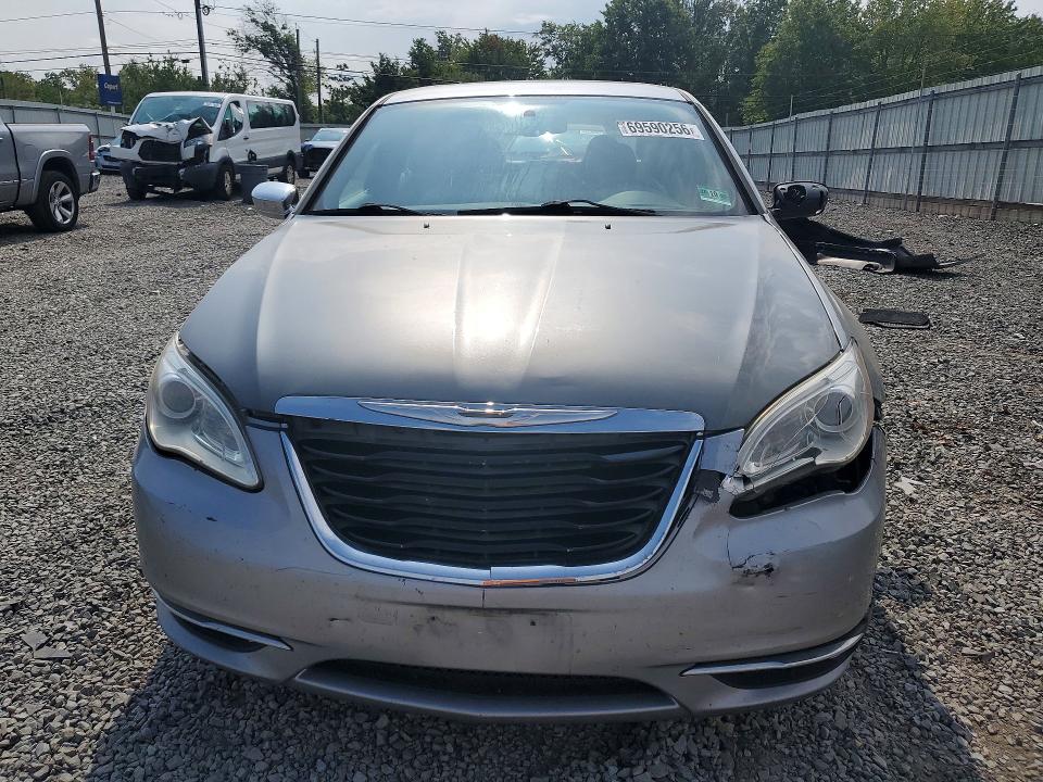 Aukcja sprzedaży 2014 Chrysler 200, vin: 1C3CCBCG4EN152855, numer aukcji: 69590256