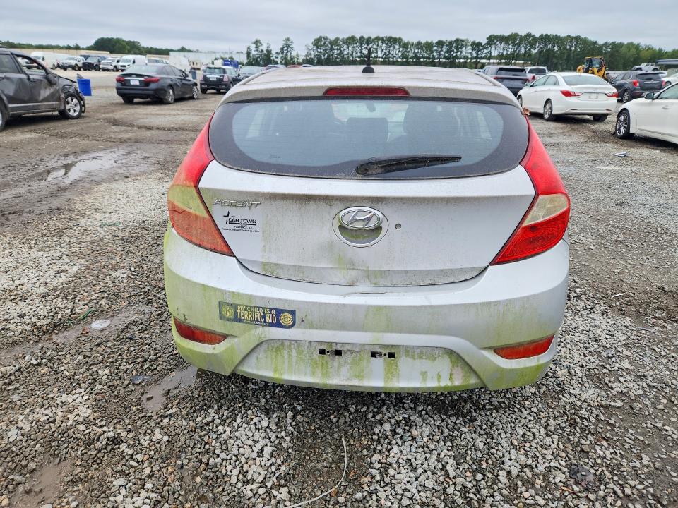2015 Hyundai Accent მანქანა იყიდება აუქციონზე, vin: KMHCT5AE1FU208350, აუქციონის ნომერი: 70277246