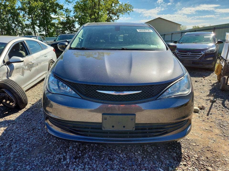 68068756 :رقم المزاد ، 2C4RC1AG3JR114355 vin ، 2018 Chrysler Pacifica مزاد بيع
