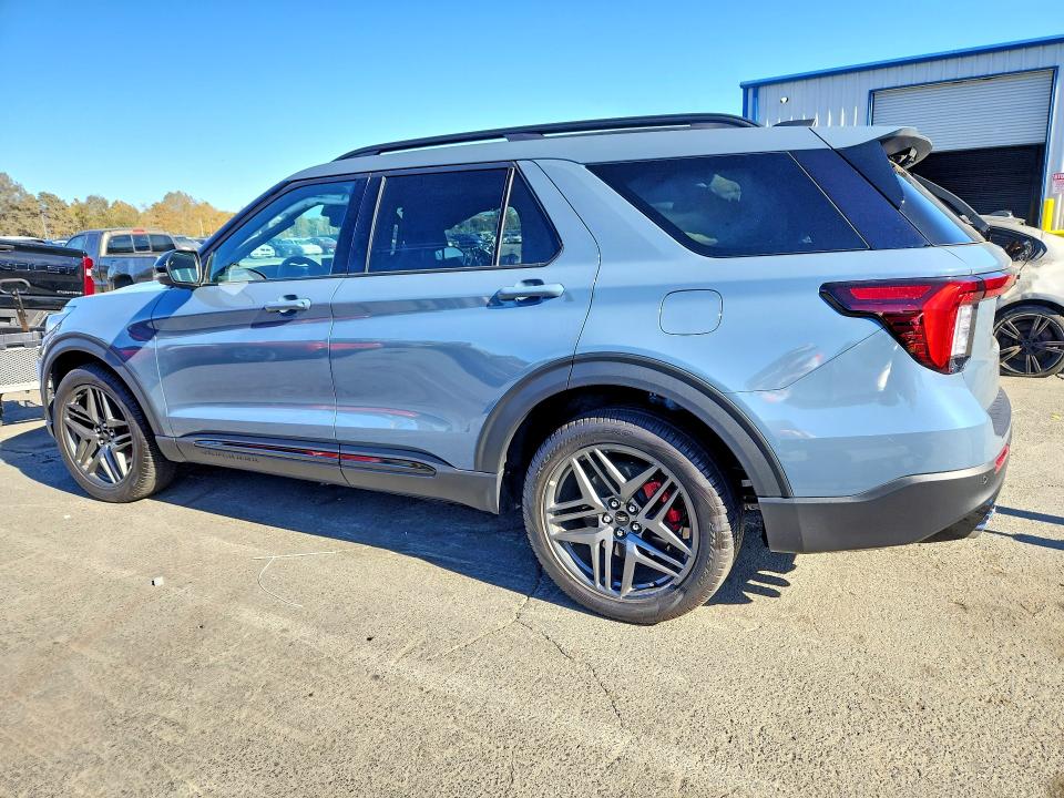 Продажа на аукционе авто 2025 Ford Explorer, vin: 1FMWK8GC0SGC15418, номер лота: 70384516