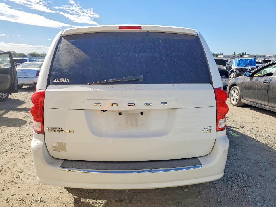 68570926 :رقم المزاد ، 2C4RDGCG2JR240218 vin ، 2018 Dodge Grand Caravan مزاد بيع