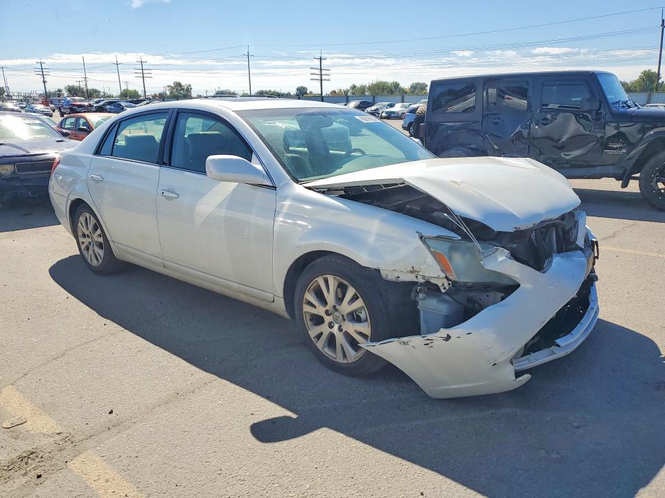 69870856 :رقم المزاد ، 4T1BK36B16U096425 vin ، 2006 Toyota Avalon مزاد بيع