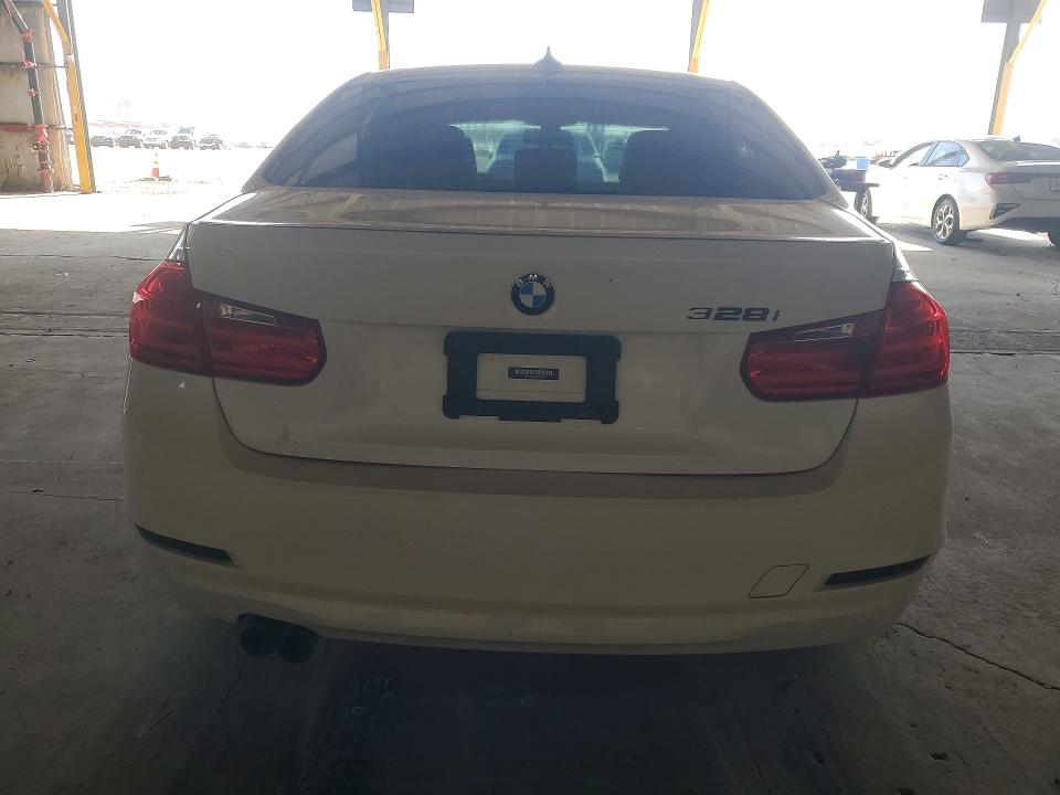 68844986 :رقم المزاد ، WBA3C1C52CF434033 vin ، 2012 Bmw 328 مزاد بيع