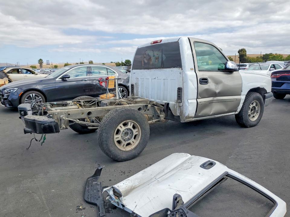 Продаж на аукціоні авто 2004 Chevrolet Silverado, vin: 1GCEC14VX4Z319898, номер лоту: 69345136