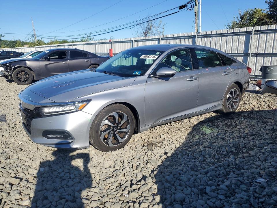 2018 Honda Accord მანქანა იყიდება აუქციონზე, vin: 1HGCV1F91JA091108, აუქციონის ნომერი: 68983116