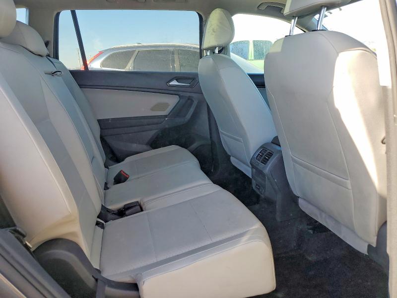 Продаж на аукціоні авто 2018 Volkswagen Tiguan, vin: 3VV3B7AX1JM158505, номер лоту: 70331996