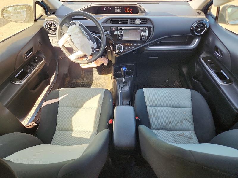 68329726 :رقم المزاد ، JTDKDTB36F1098038 vin ، 2015 Toyota Prius C مزاد بيع
