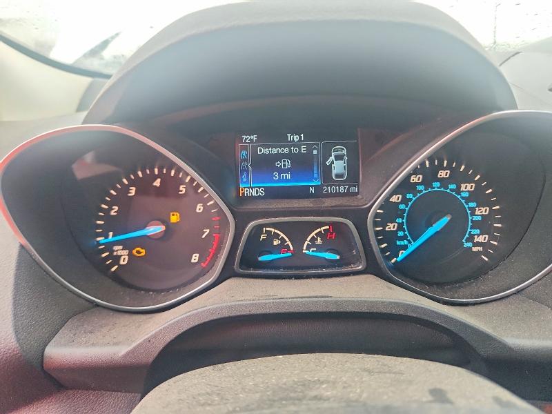Продажа на аукционе авто 2015 Ford Escape, vin: 1FMCU0J9XFUB93916, номер лота: 69973766