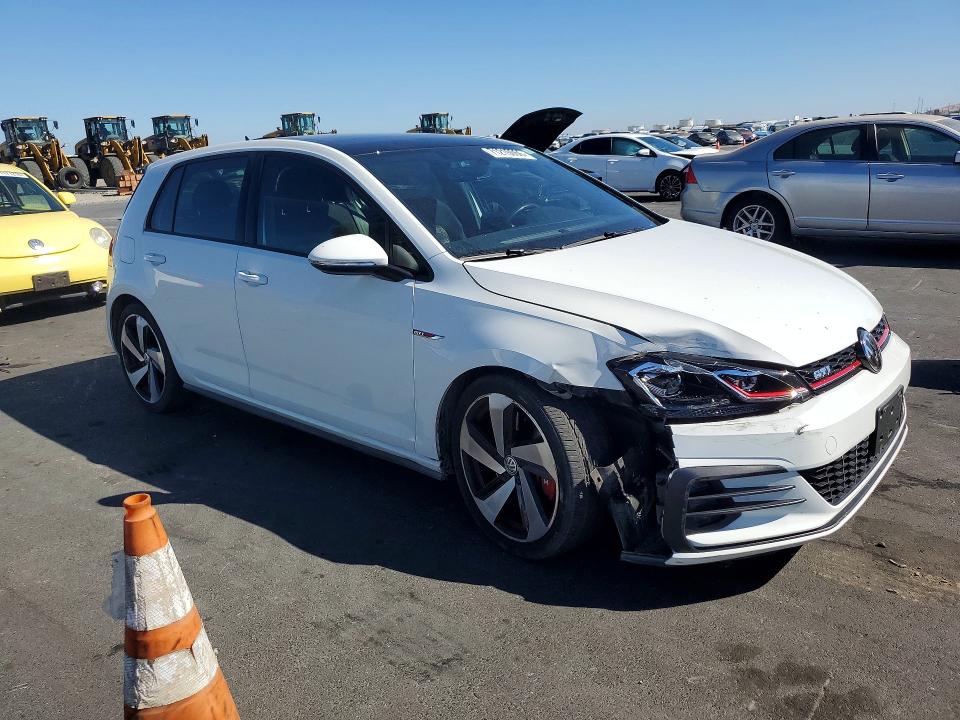 Продажа на аукционе авто 2018 Volkswagen Gti, vin: 3VW447AU3JM281108, номер лота: 71215066