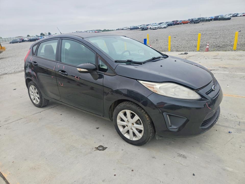 2013 Ford Fiesta მანქანა იყიდება აუქციონზე, vin: 3FADP4EJ1DM199123, აუქციონის ნომერი: 69753236