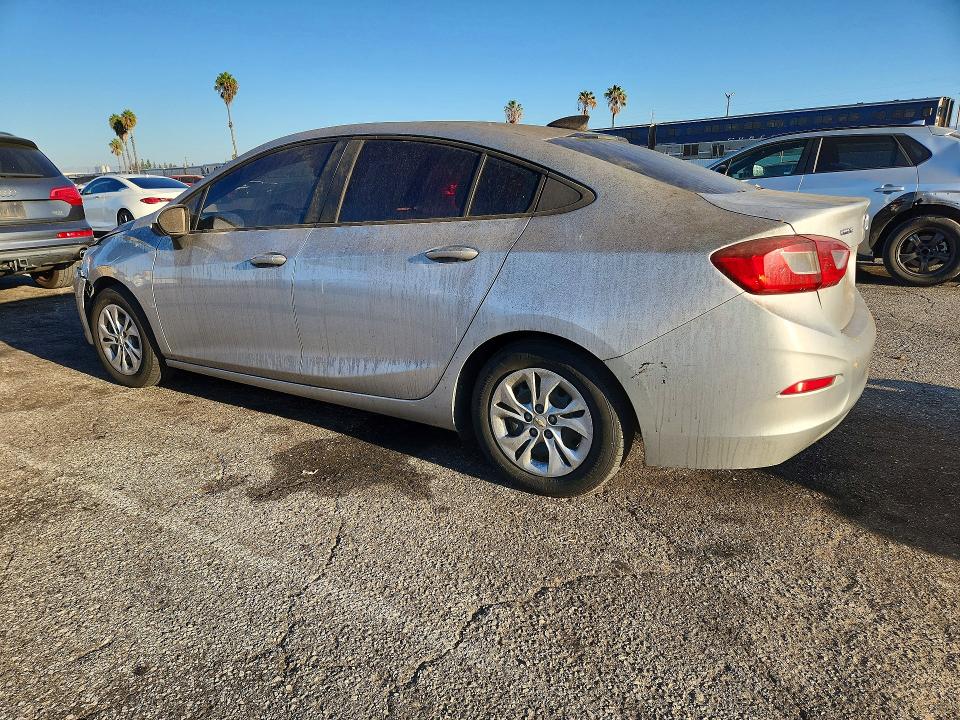 66769766 :رقم المزاد ، 1G1BC5SM1K7126013 vin ، 2019 Chevrolet Cruze مزاد بيع