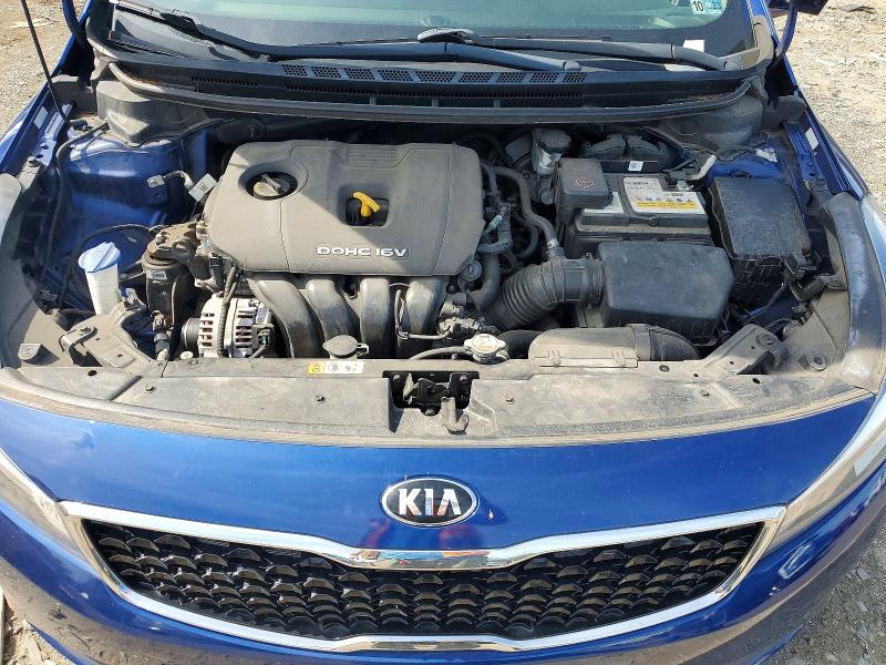 67948836 :رقم المزاد ، 3KPFK4A72JE270640 vin ، 2018 Kia Forte مزاد بيع