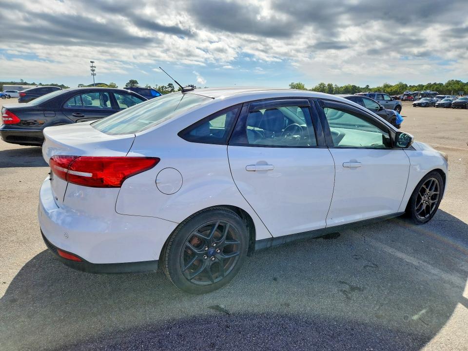 71166226 :رقم المزاد ، 1FADP3F21GL223654 vin ، 2016 Ford Focus مزاد بيع