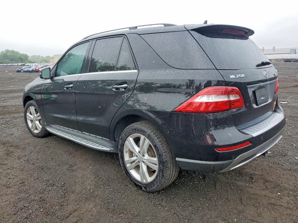 2015 Mercedes-benz Ml მანქანა იყიდება აუქციონზე, vin: 4JGDA0EB8FA618979, აუქციონის ნომერი: 66353826