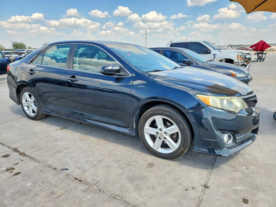 69393796 :رقم المزاد ، 4T1BF1FK7EU408349 vin ، 2014 Toyota Camry مزاد بيع