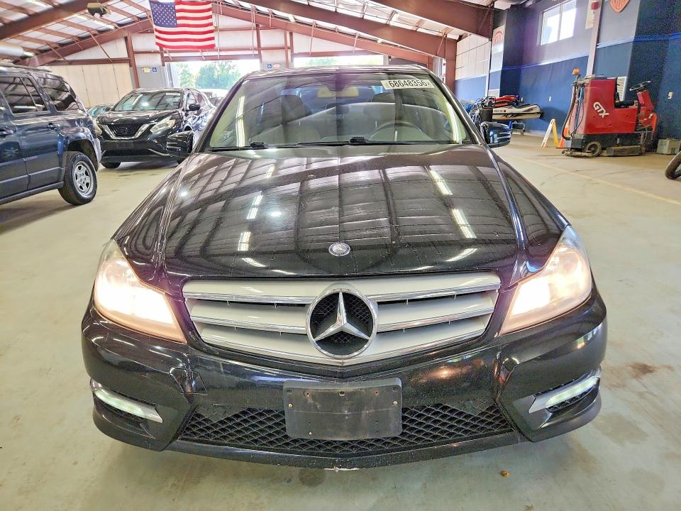 68648356 :رقم المزاد ، WDDGF8AB7DR295486 vin ، 2013 Mercedes-benz C مزاد بيع