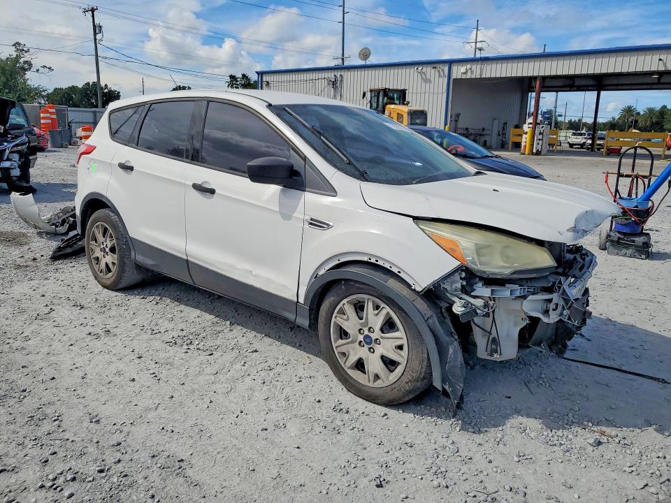 2014 Ford Escape მანქანა იყიდება აუქციონზე, vin: 1FMCU0F75EUD84990, აუქციონის ნომერი: 71209516