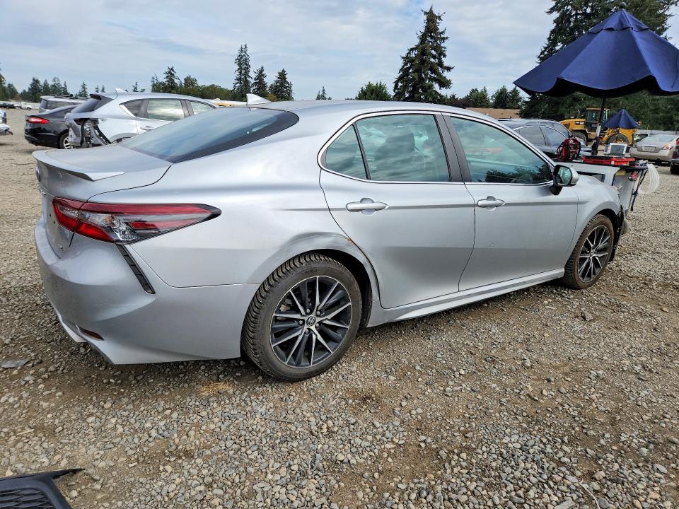 Aukcja sprzedaży 2021 Toyota Camry, vin: 4T1G11AK4MU409548, numer aukcji: 69816136