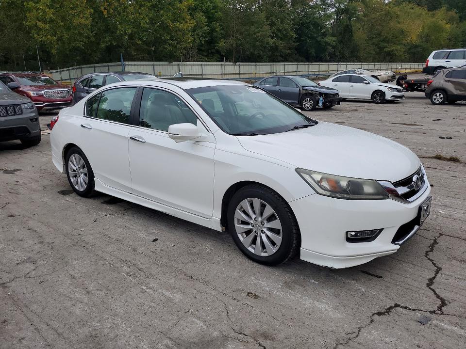 70883746 :رقم المزاد ، 1HGCR2F82DA083654 vin ، 2013 Honda Accord مزاد بيع