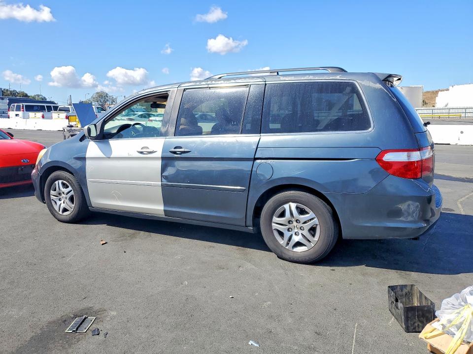 2005 Honda Odyssey მანქანა იყიდება აუქციონზე, vin: 5FNRL38705B052562, აუქციონის ნომერი: 67808086