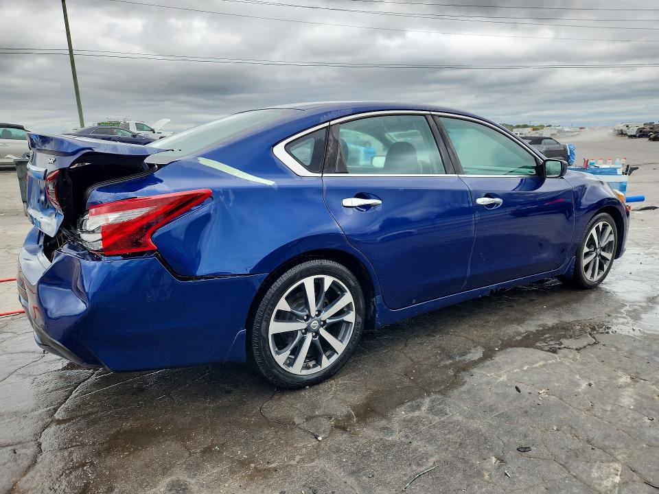 Aukcja sprzedaży 2017 Nissan Altima, vin: 1N4AL3AP6HC492042, numer aukcji: 70054736