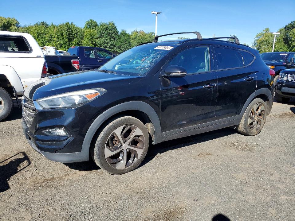 68218636 :رقم المزاد ، KM8J3CA21GU245885         vin ، 2016 Hyundai Tucson مزاد بيع