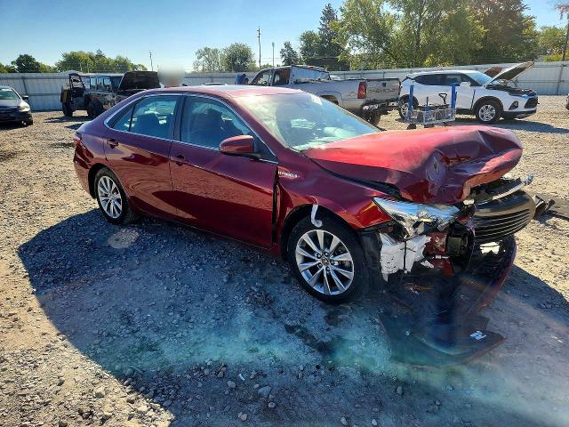 2017 Toyota Camry Hybrid მანქანა იყიდება აუქციონზე, vin: 4T1BD1FK6HU204300, აუქციონის ნომერი: 70712026