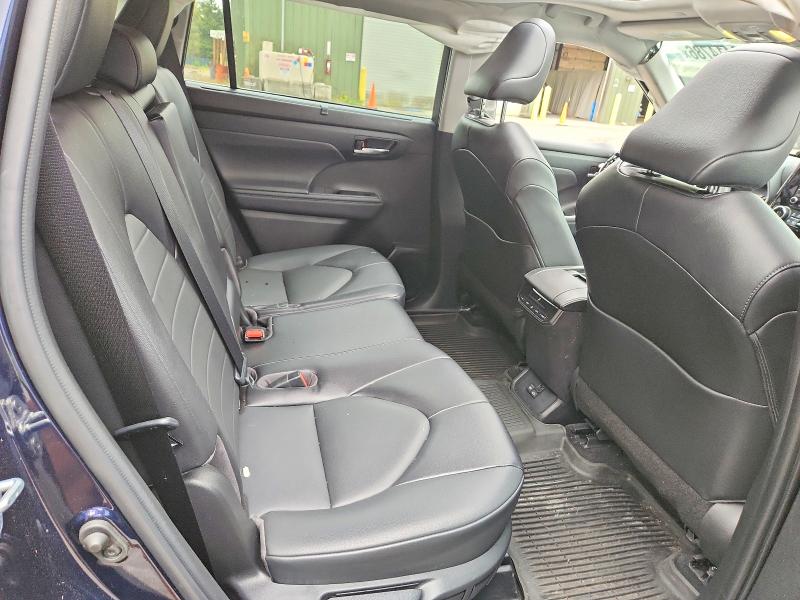 Продаж на аукціоні авто 2022 Toyota Highlander, vin: 5TDHZRBH7NS230008, номер лоту: 68414786