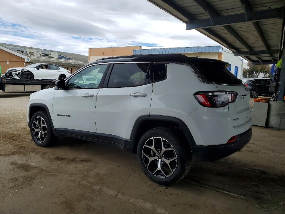 67541806 :رقم المزاد ، 3C4NJDCN5ST546039 vin ، 2025 Jeep Compass مزاد بيع