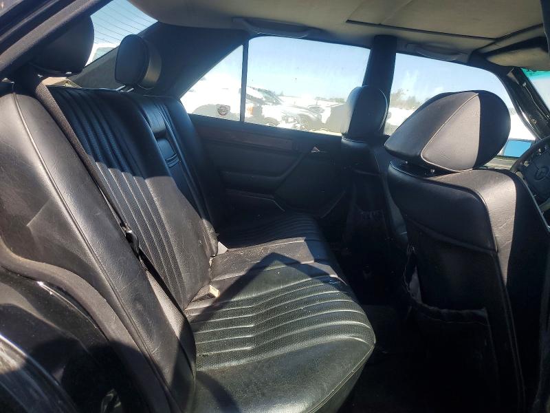 69196946 :رقم المزاد ، WDBEA26D4MB298375 vin ، 1991 Mercedes-benz 300 مزاد بيع