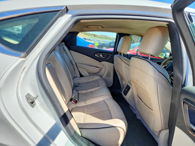Продаж на аукціоні авто 2015 Chrysler 200, vin: 1C3CCCEG4FN648484, номер лоту: 68026136