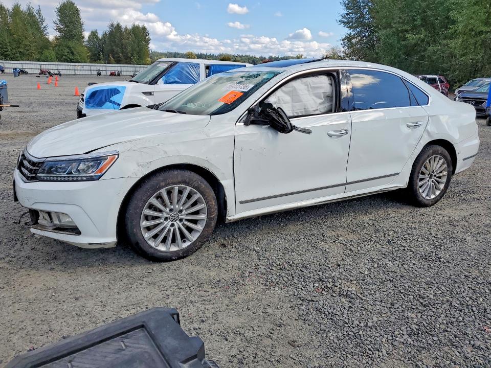 Продажа на аукционе авто 2016 Volkswagen Passat, vin: 1VWBS7A31GC019781, номер лота: 69445736
