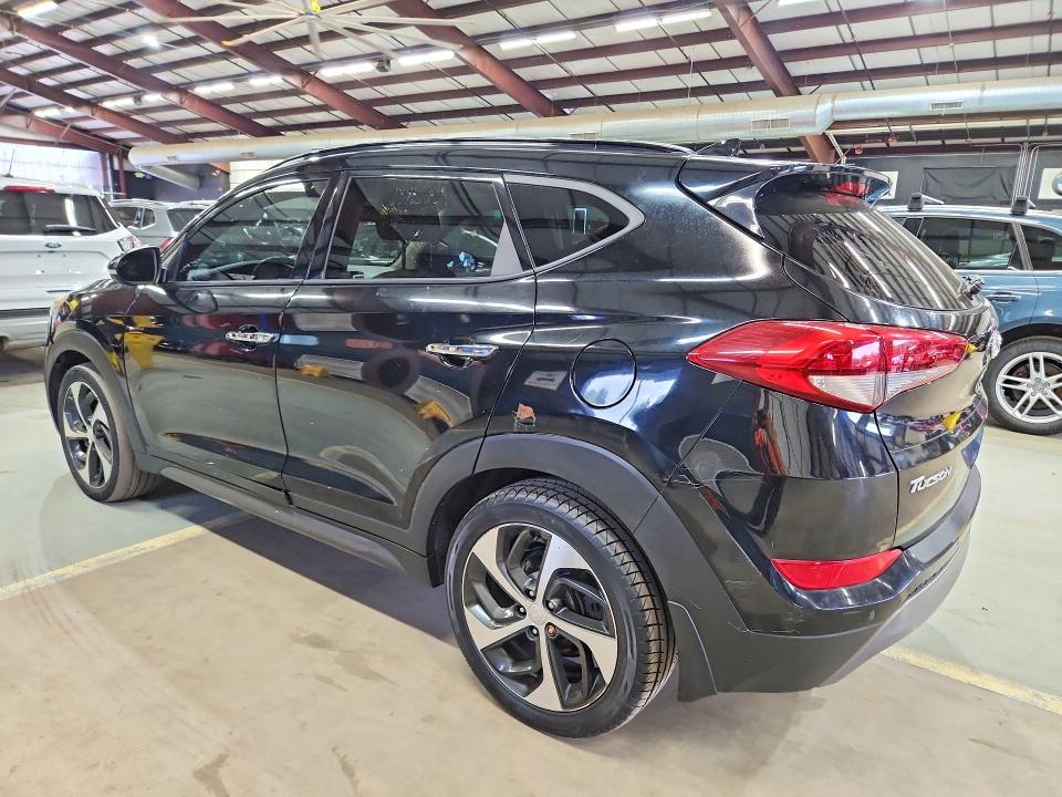 68617096 :رقم المزاد ، KM8J3CA26GU236311 vin ، 2016 Hyundai Tucson مزاد بيع